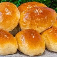 Пирожок печеный с мясом и капустой