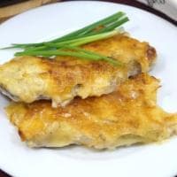 Минтай запеченный под сыром